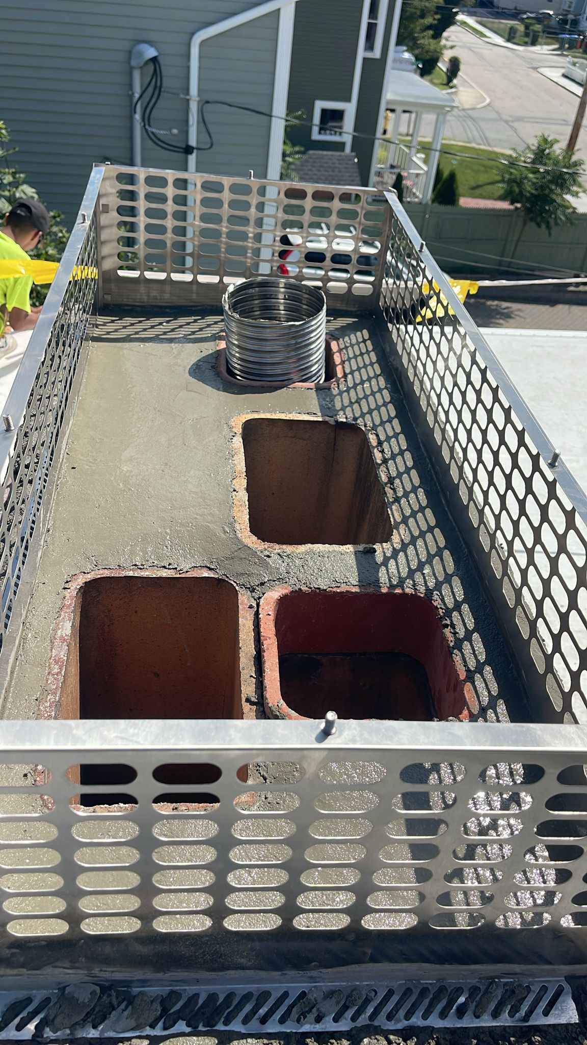 Before renovation - Chimney Repointing, Crown Repair & Cap Installation
